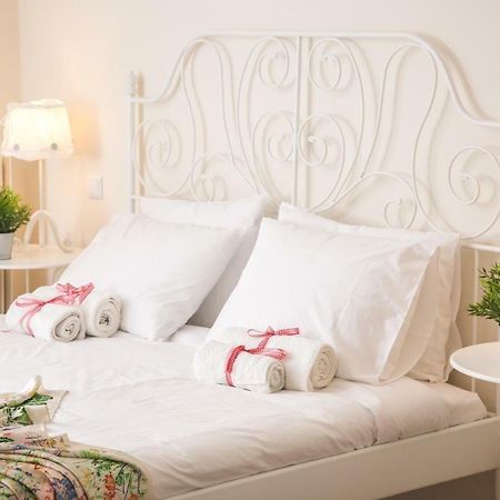 アテネMagnificent Luxury Retrostyle Flat Acropolis Viewアパートメント エクステリア 写真