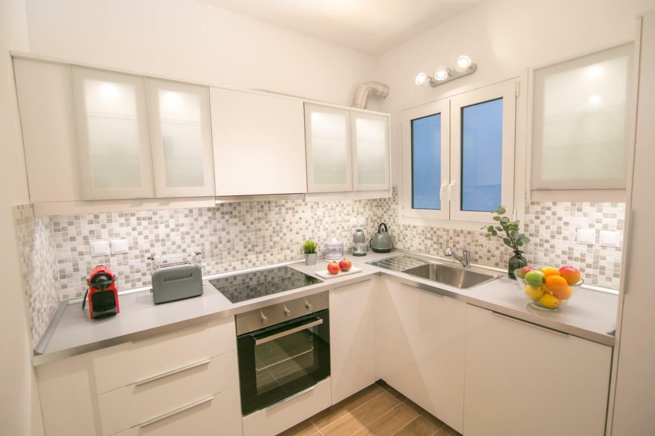アテネMagnificent Luxury Retrostyle Flat Acropolis Viewアパートメント エクステリア 写真