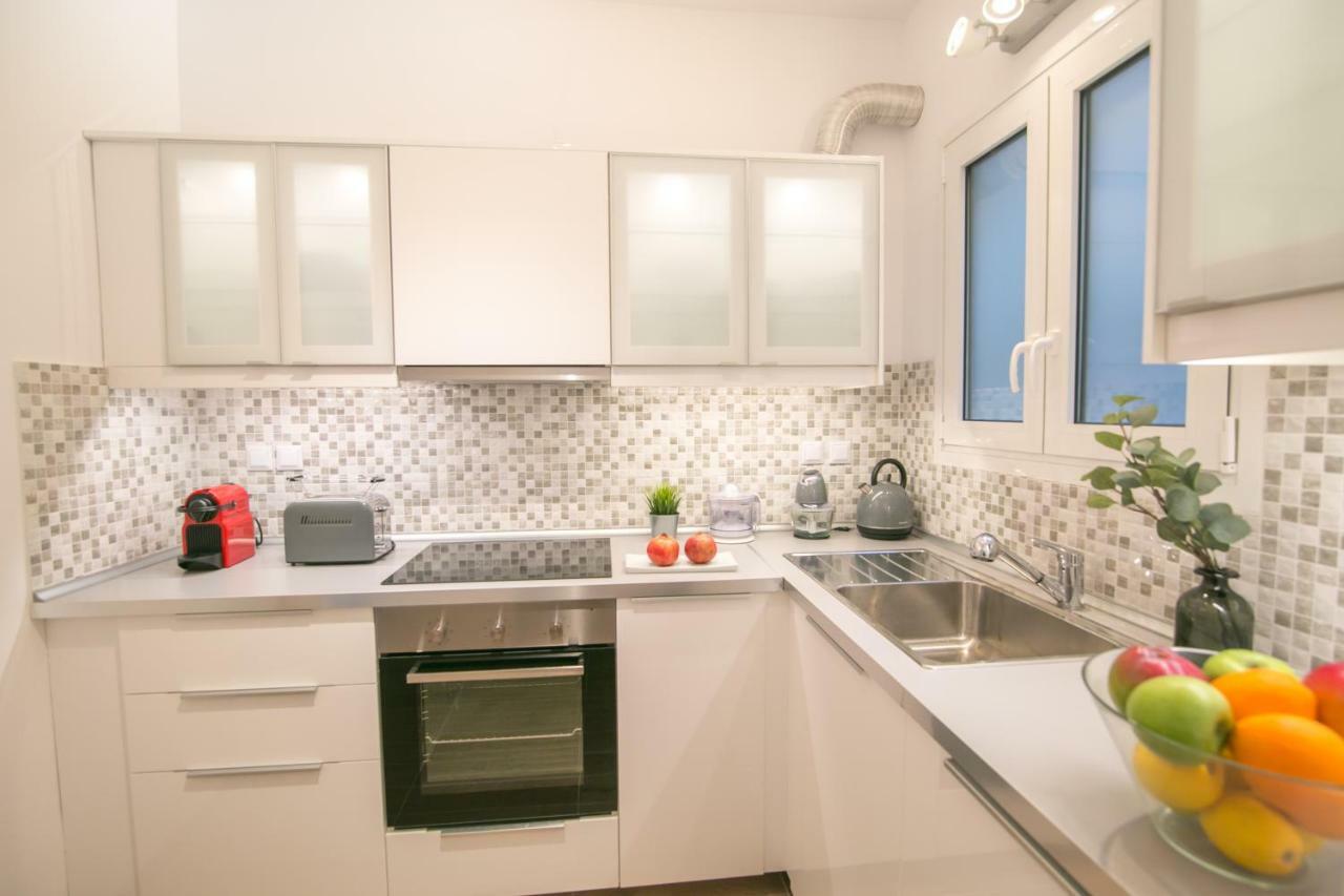 アテネMagnificent Luxury Retrostyle Flat Acropolis Viewアパートメント エクステリア 写真