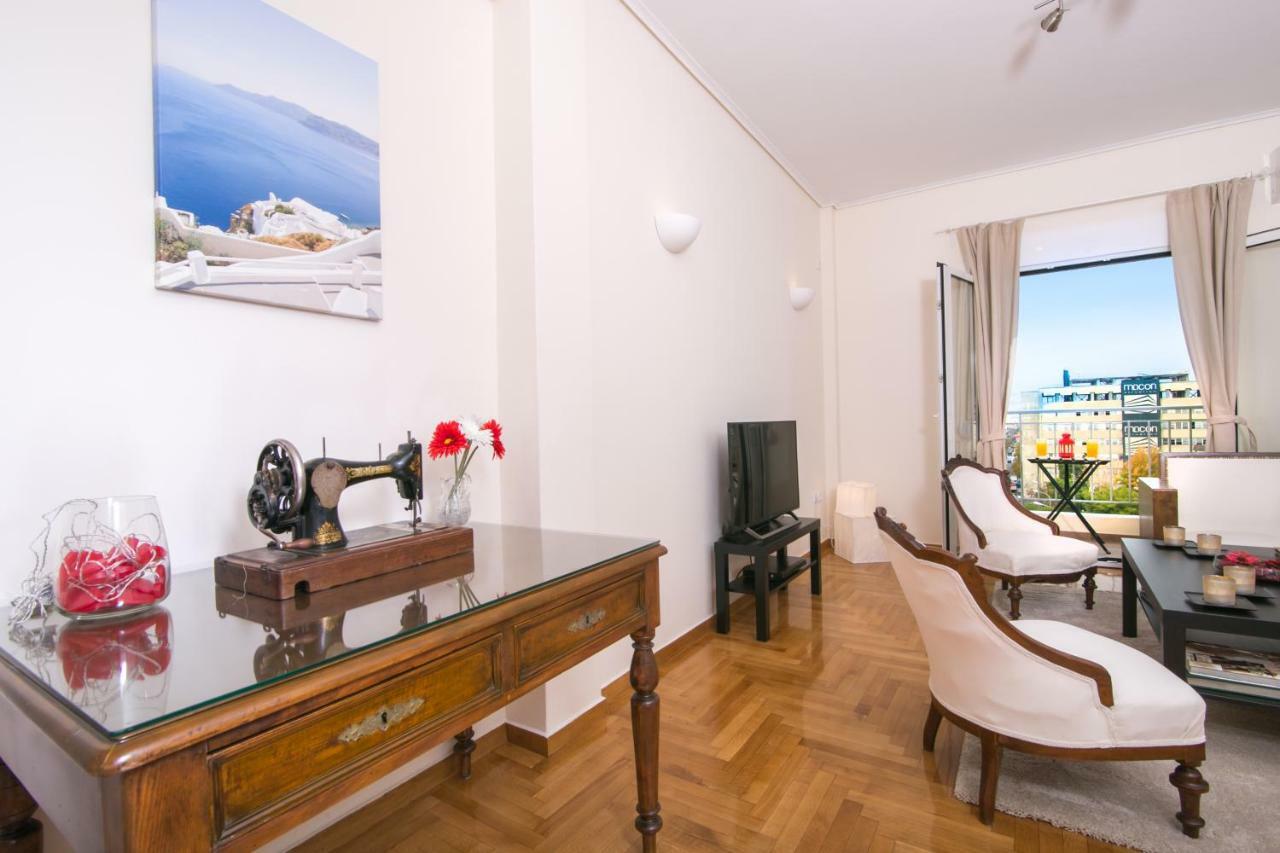 アテネMagnificent Luxury Retrostyle Flat Acropolis Viewアパートメント エクステリア 写真